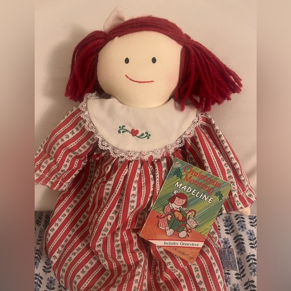 Vintage NWT Madeline Holiday Doll - Picture 2 of 6